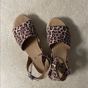 HP BEST IN SHOES Cheetah wedge Espadrille sandal